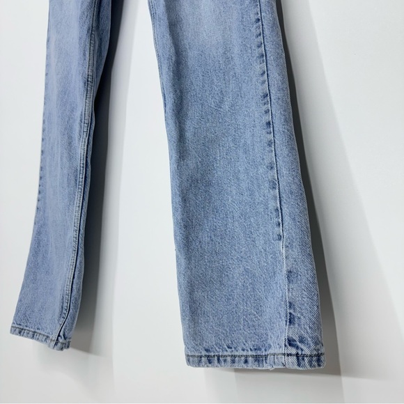 Free People We The Free Button Fly Lighter Wash Straight Leg Jeans Size 26 - Picture 5 of 15